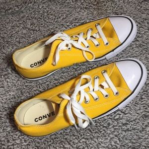 Brand New converse, didn’t fit